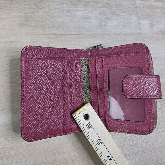 Coach Medium‎ Corner Zip Wallet Crossgrain Leather Silver Pink F52692 - Picture 10 of 15